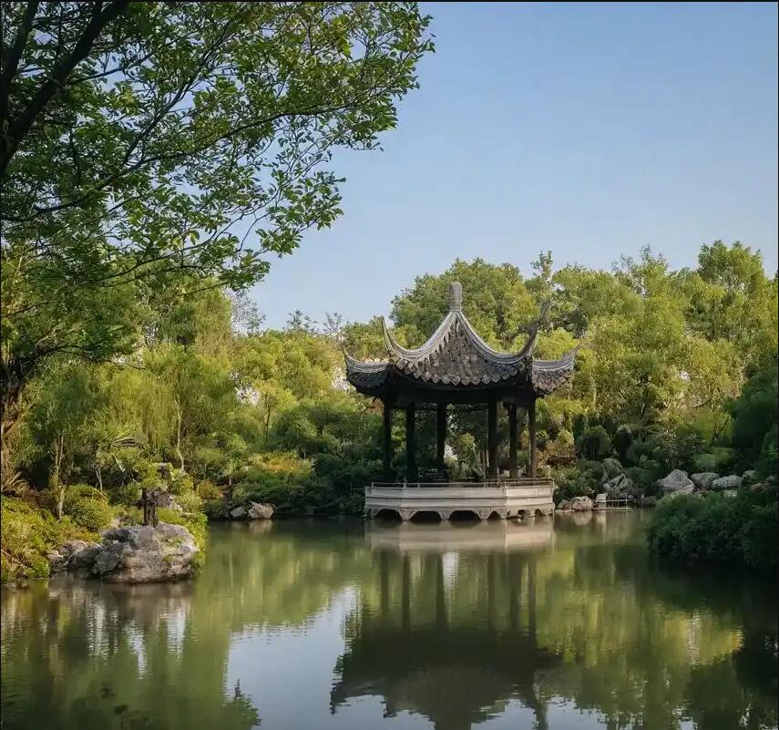 白下区雨寒旅游有限公司